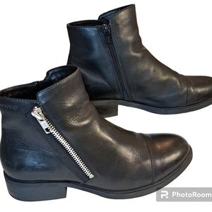 VAGABOND Shoemaker Women’s Black Ankle Inside Zipper  Boots Size 38